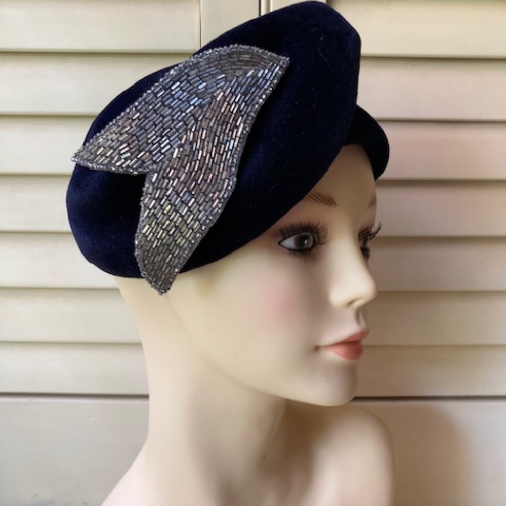 Vintage Navy Blue Carol Hat from Italy - Picture 3 of 15